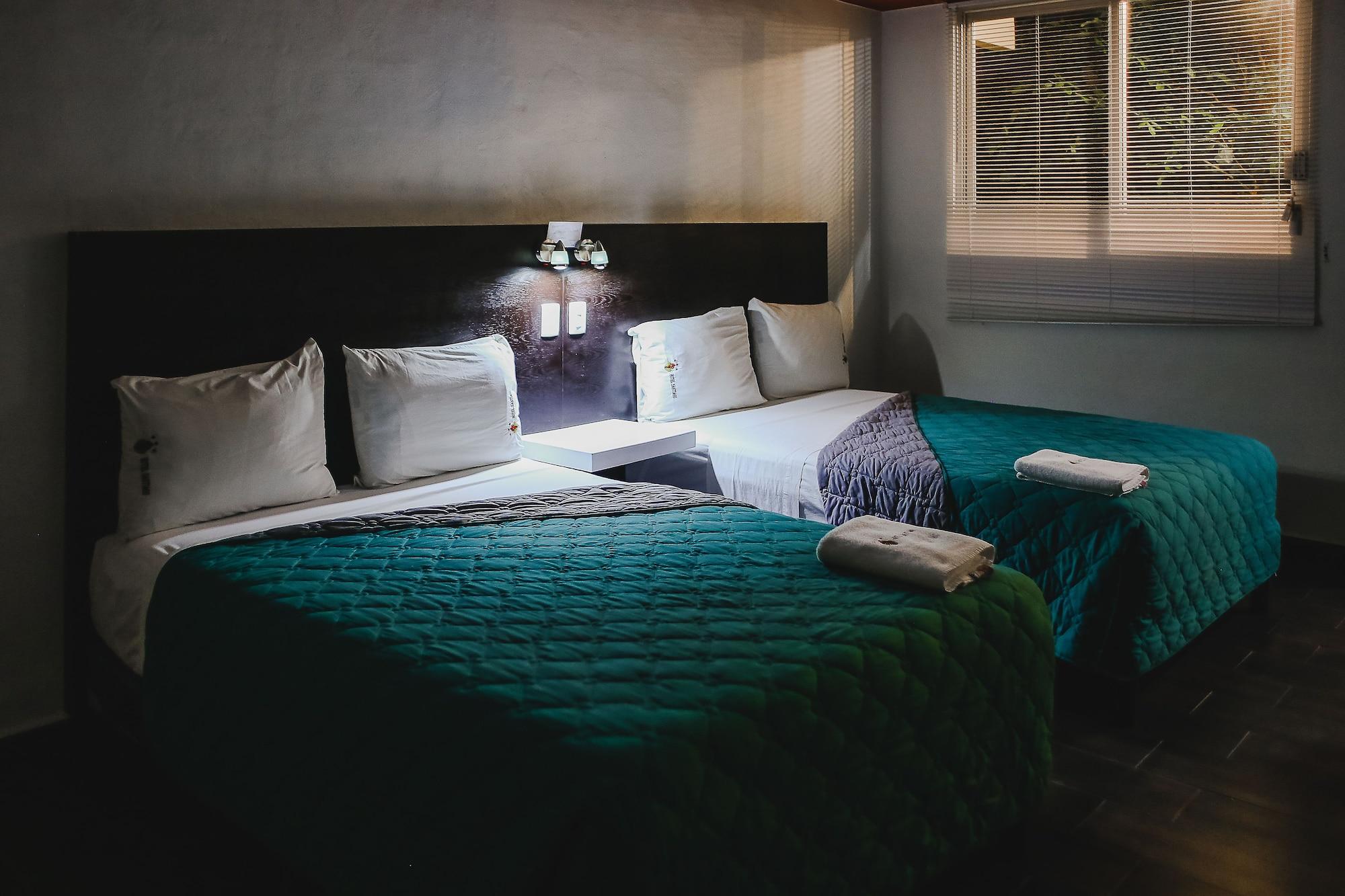 Hotel Santiago Мерида Екстериор снимка