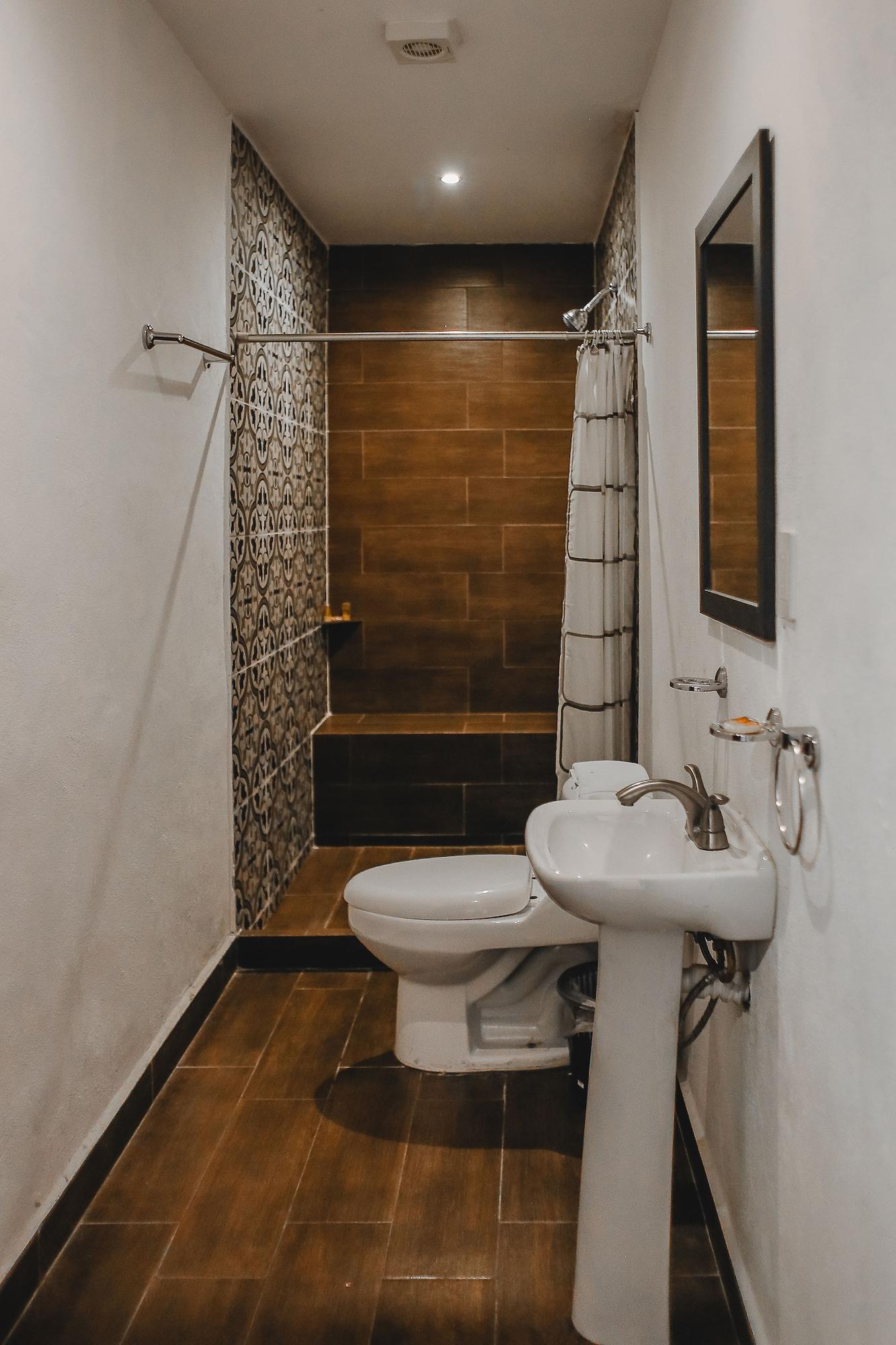 Hotel Santiago Мерида Екстериор снимка