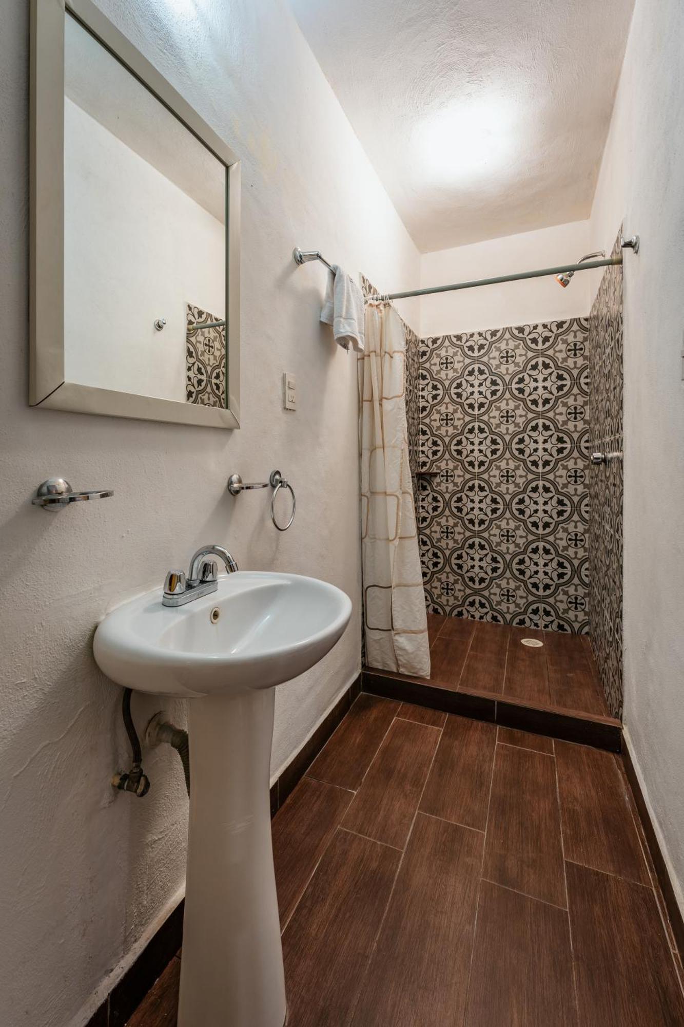 Hotel Santiago Мерида Екстериор снимка